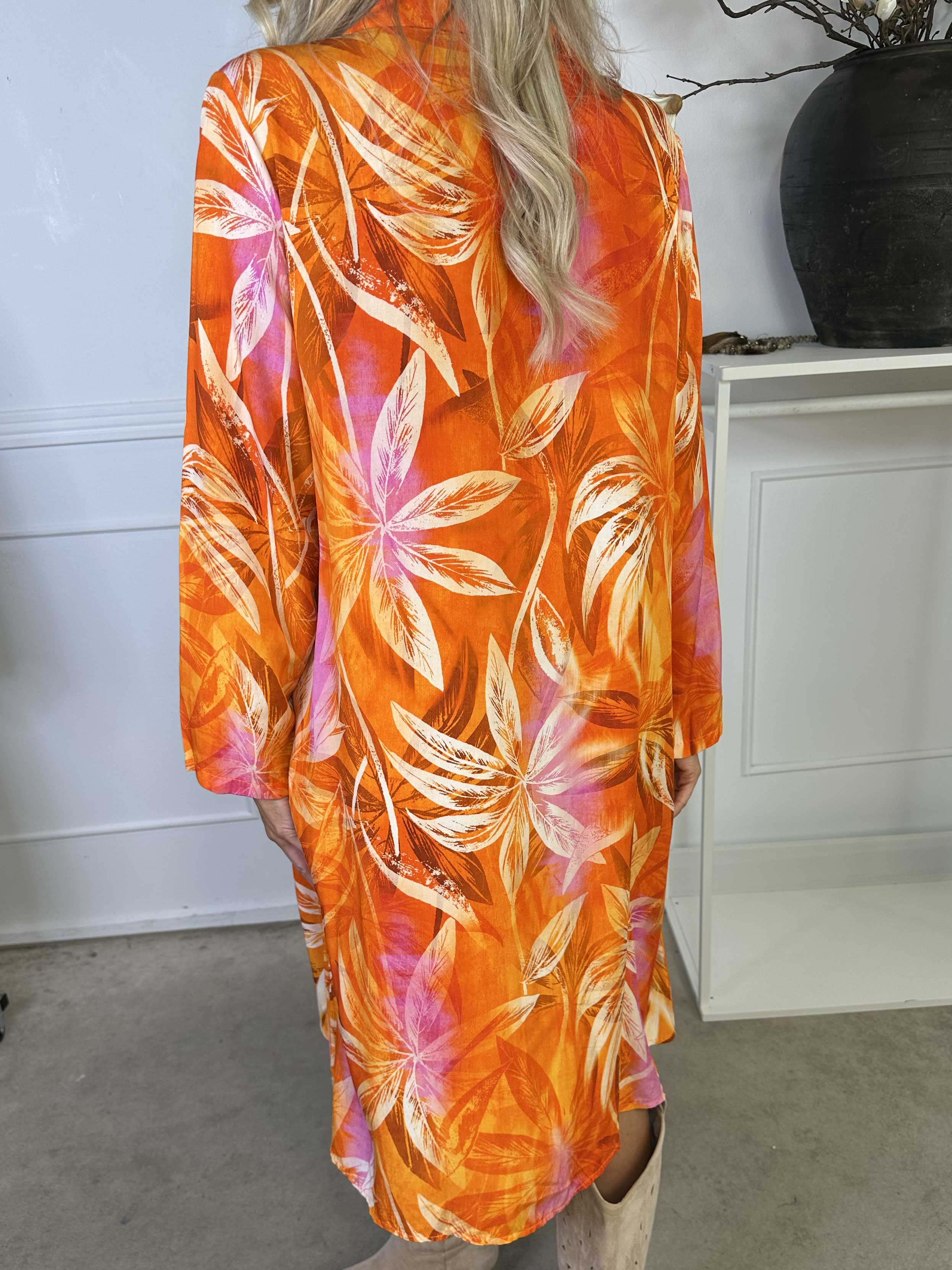 Iria - Skjortekjole i viskose med bladmotiver